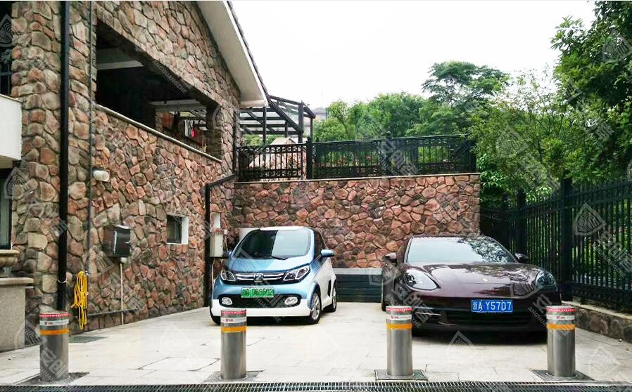 家庭别墅私人停车位全自动升降柱项目